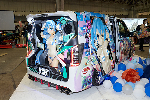 画像ギャラリー No.064のサムネイル画像 / 「ニコニコ超会議2023」フォトレポート。ステージイベントは声出しも解禁，参加者にニコニコ笑顔が浮かんだ会場の様子をお届け