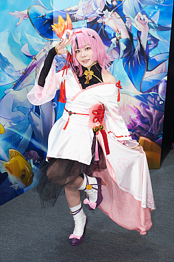 画像ギャラリー No.066のサムネイル画像 / 「ニコニコ超会議2023」フォトレポート。ステージイベントは声出しも解禁,参加者にニコニコ笑顔が浮かんだ会場の様子をお届け