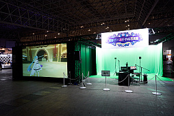 画像ギャラリー No.073のサムネイル画像 / 「ニコニコ超会議2023」フォトレポート。ステージイベントは声出しも解禁，参加者にニコニコ笑顔が浮かんだ会場の様子をお届け