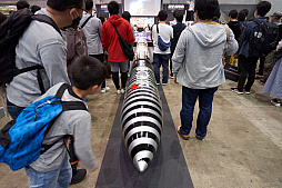画像ギャラリー No.138のサムネイル画像 / 「ニコニコ超会議2023」フォトレポート。ステージイベントは声出しも解禁，参加者にニコニコ笑顔が浮かんだ会場の様子をお届け