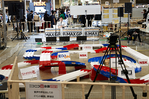 画像ギャラリー No.163のサムネイル画像 / 「ニコニコ超会議2023」フォトレポート。ステージイベントは声出しも解禁，参加者にニコニコ笑顔が浮かんだ会場の様子をお届け