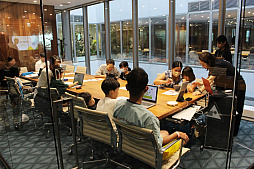 画像ギャラリー No.014のサムネイル画像 / 2023年の夏休みは,親子で楽しめるプログラミング体験で思い出作り。「コエテコ ジュニアプログラミングフェス 2023」をレポート