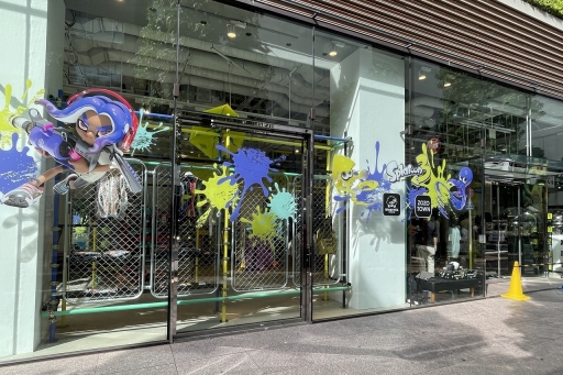 画像ギャラリー No.001のサムネイル画像 / 「スプラトゥーン3」×「ZOZOTOWN」のポップアップイベントが本日スタート。ゲームのファッションアイテムや風景を再現した展示を楽しもう
