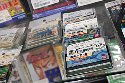 画像ギャラリー No.016のサムネイル画像 / コレクターやファン以外も「レトロゲーム」を売り買いする時代に。一般層の多いブックオフに最近の動向について話を聞いた