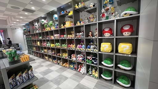 画像ギャラリー No.002のサムネイル画像 / 「Nintendo KYOTO」は公式直営店であり新たなテーマパーク！　こだわりのある商品陳列も楽しい，ゲームファンなら一度体験してほしい空間だ