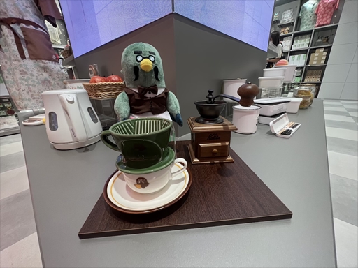 画像ギャラリー No.024のサムネイル画像 / 「Nintendo KYOTO」は公式直営店であり新たなテーマパーク！　こだわりのある商品陳列も楽しい，ゲームファンなら一度体験してほしい空間だ