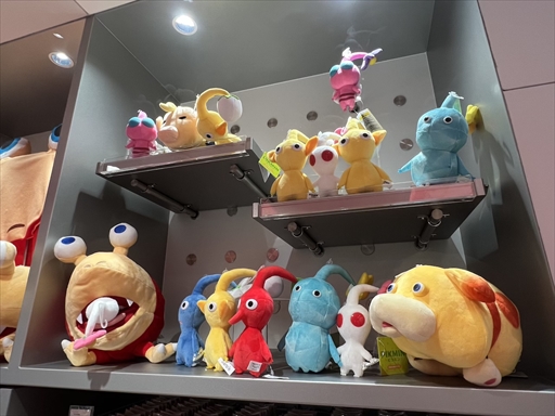 画像ギャラリー No.028のサムネイル画像 / 「Nintendo KYOTO」は公式直営店であり新たなテーマパーク！　こだわりのある商品陳列も楽しい，ゲームファンなら一度体験してほしい空間だ