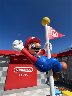 画像ギャラリー No.055のサムネイル画像 / 「Nintendo KYOTO」は公式直営店であり新たなテーマパーク！　こだわりのある商品陳列も楽しい，ゲームファンなら一度体験してほしい空間だ