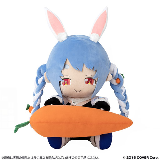 画像ギャラリー No.002のサムネイル画像 / ホロライブ・兎田ぺこらがPCクッションになって登場。全高約55cmのムフー顔が味わい深い一品で,デスクワークのお供におすすめ