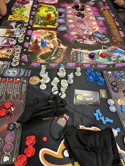 画像ギャラリー No.009のサムネイル画像 / フランスのアナログゲームの祭典,実は大規模。日本の「ナナ」が大賞で話題にもなった「FIJ 2024」はこんなイベントだ