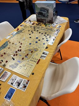 画像ギャラリー No.010のサムネイル画像 / フランスのアナログゲームの祭典,実は大規模。日本の「ナナ」が大賞で話題にもなった「FIJ 2024」はこんなイベントだ