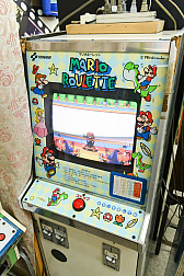 画像ギャラリー No.055のサムネイル画像 / 10円玉を入れてバチンッ! と弾いたりする,古きゲームたちとまた遊ぼ。東京・板橋の「駄菓子屋ゲーム博物館」に行ってきた