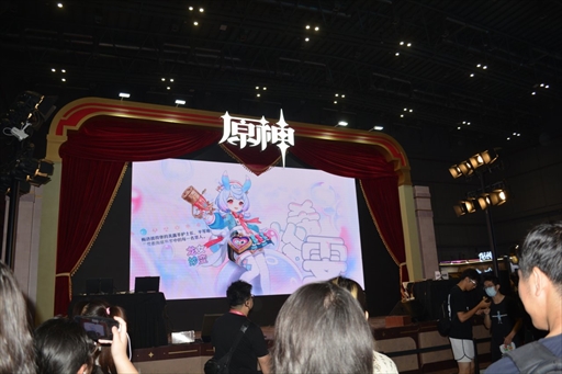 画像ギャラリー No.019のサムネイル画像 / 中国のオタクの今がここにある。上海で開催中の「BiliBili World 2024」は,ゲーム関連の出展も多い,二次元好きに向けた巨大イベントだ