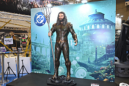 画像ギャラリー No.010のサムネイル画像 / 「東京コミコン2024」レポート。ジェイソン・モモアさんやマッツ・ミケルセンさんたちの出演にステージは大盛り上がり。デロリアンなどの展示も