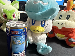 画像ギャラリー No.016のサムネイル画像 / ポケカ缶，全種類GETなるか？ ポケモンカードゲーム×サントリーコーヒー「BOSS」コラボデザイン缶17種ゲットチャレンジ