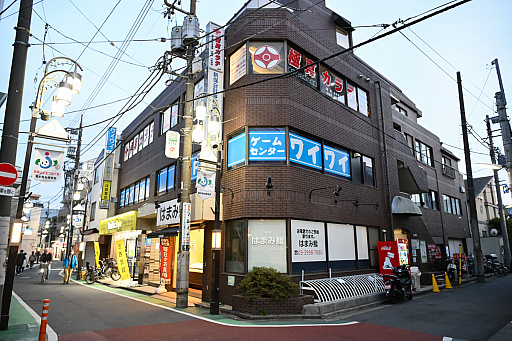 画像ギャラリー No.001のサムネイル画像 / 町のゲーセンの今どき事情――「ゲームセンター富士見台ワイワイ」で見る,地元に根付きながら世界に広げる店舗運営