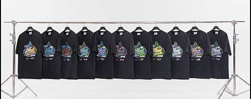 画像ギャラリー No.002のサムネイル画像 / 「ドラゴンクエスト」シリーズとReebokがコラボ。INSTAPUMP FURY 94とビンテージ風Tシャツを販売予定